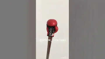 Боксерская перчатка
